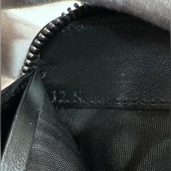 PRADA Saffiano Zippy Wallet - Picture 3 of 16